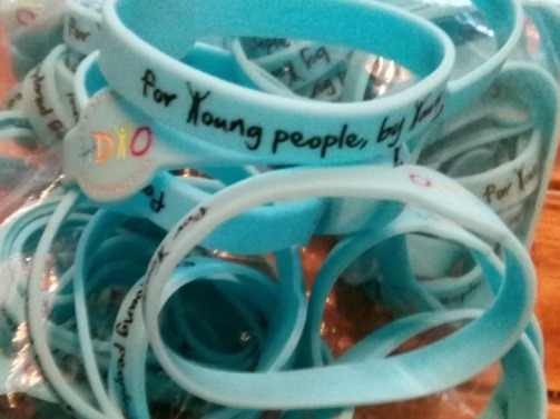 Lots de 10 bracelets HDYO